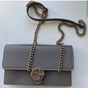 Gucci Purse- *damaged